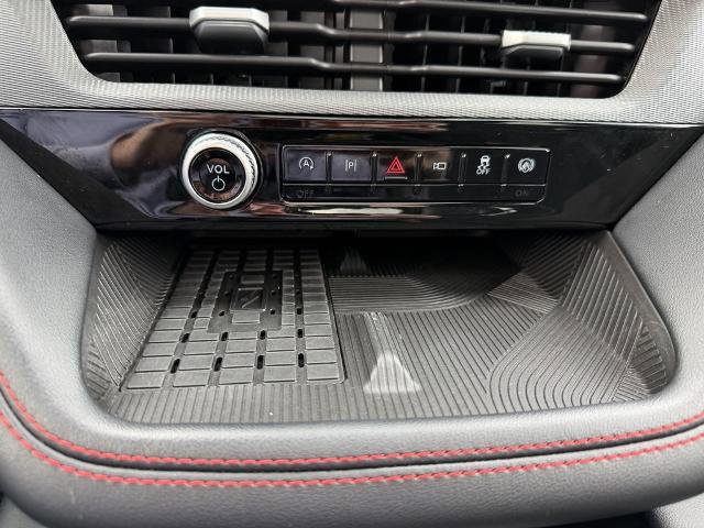 Certified 2025 Ford Explorer ST image 32