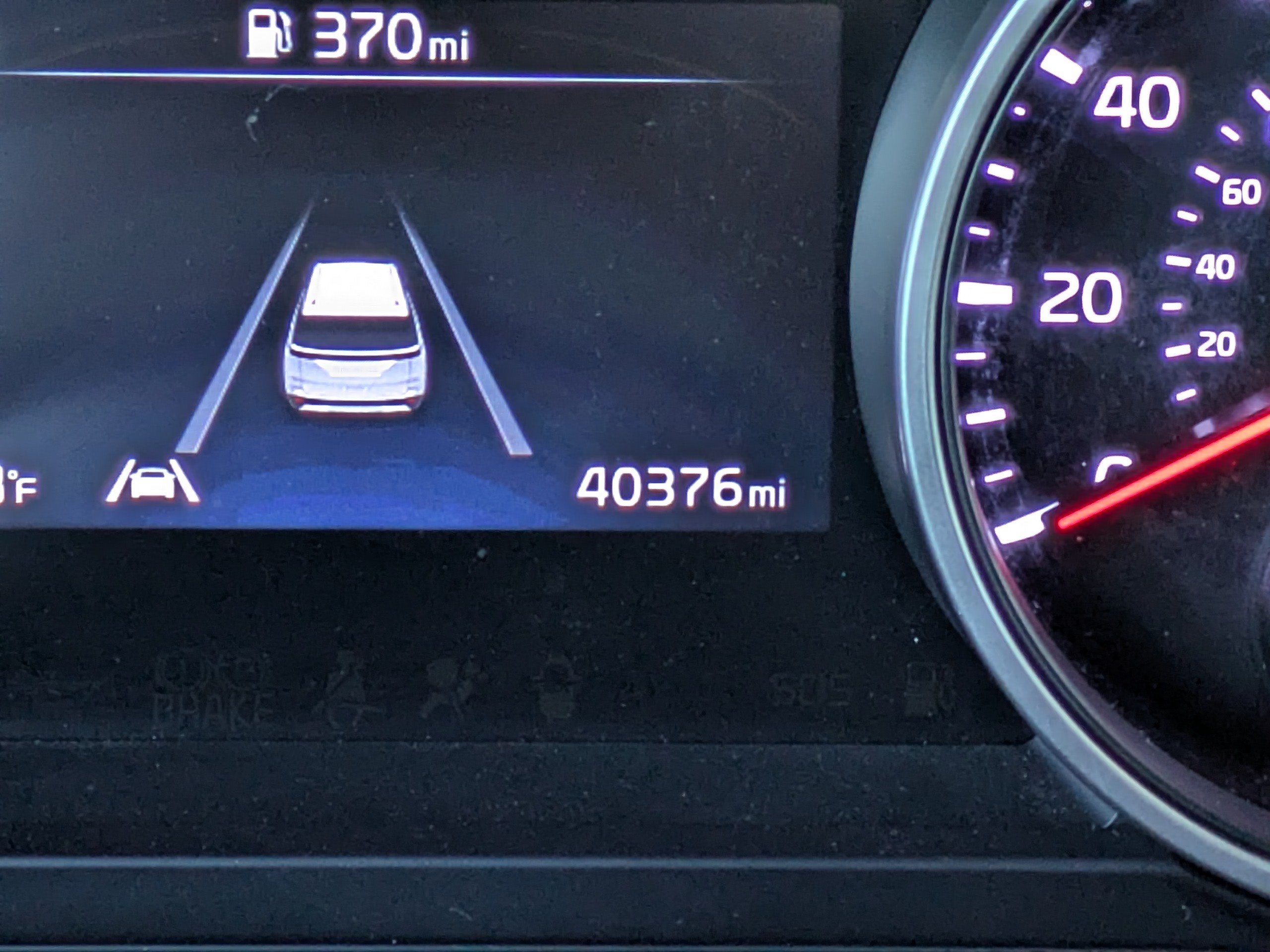 Used 2024 Kia Carnival LX FWD image 31