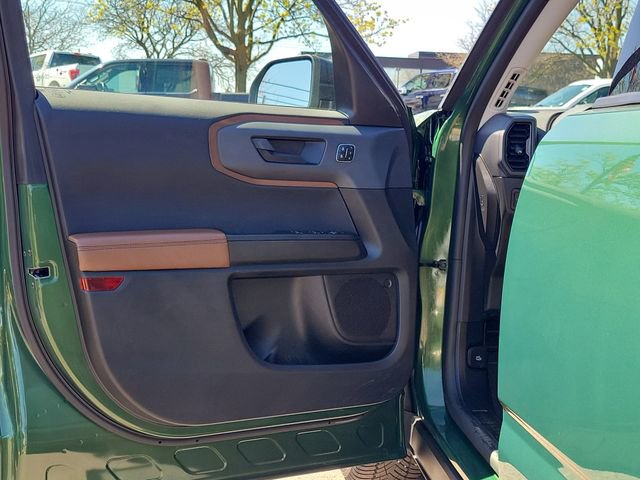 Certified 2023 Ford Bronco Sport Outer Banks AWD/4WD image 8
