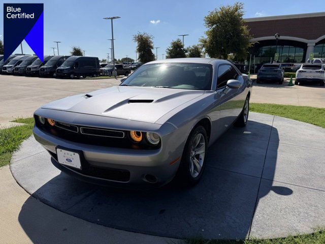 Used 2017 Dodge Challenger SXT