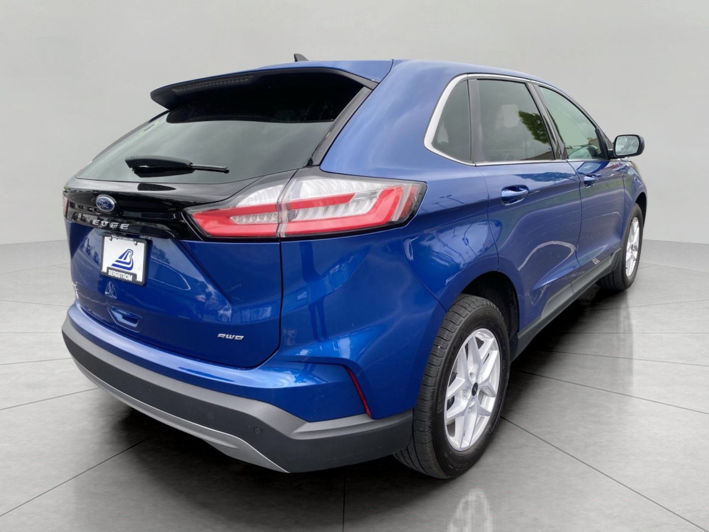 Certified 2023 Ford Edge SEL w/ Convenience Package AWD/4WD image 11