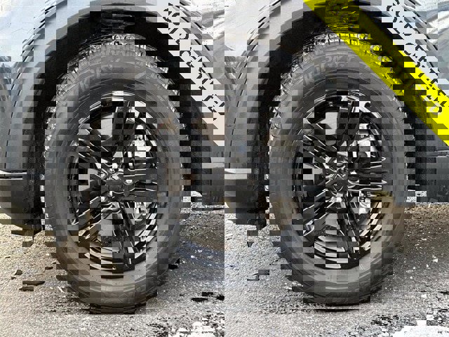 Certified 2023 Ford Explorer XLT w/ Equipment Group 202A image 6