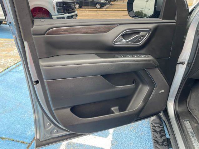 Used 2024 Chevrolet Tahoe Z71 w/ Z71 Off-Road Package AWD/4WD image 13