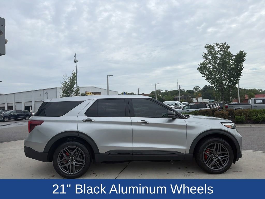 Certified 2021 Ford Explorer ST w/ Equipment Group 401A AWD/4WD image 12