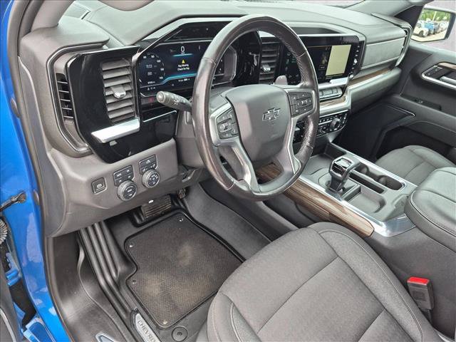 Used 2023 Chevrolet Silverado 1500 LT Trail Boss w/ Protection Package AWD/4WD image 10