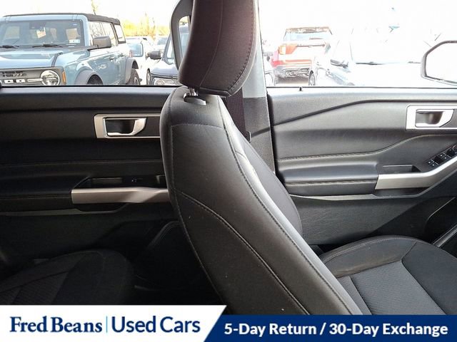 Certified 2023 Ford Explorer XLT w/ Class IV Trailer Tow Package image 15