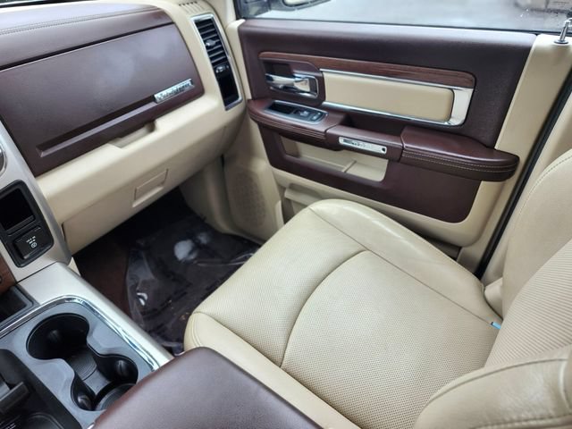 Used 2017 RAM 1500 Laramie w/ Convenience Group AWD/4WD image 15