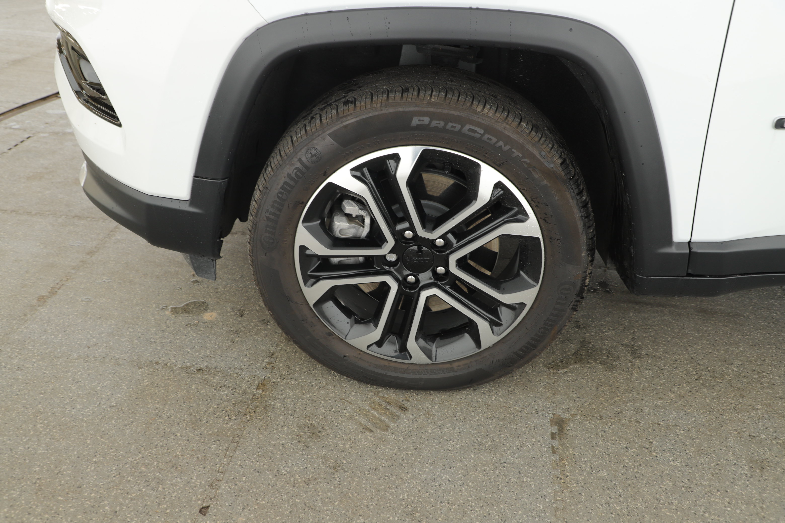 Used 2024 Jeep Compass Limited AWD/4WD image 8