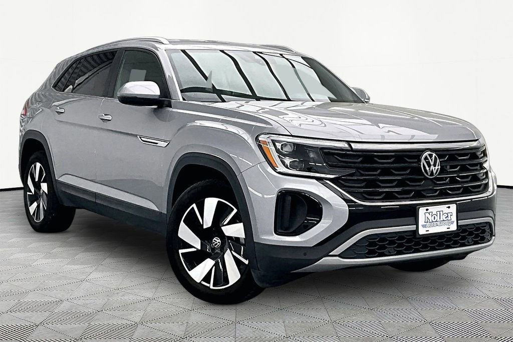 Used 2025 Volkswagen Atlas Cross Sport SE AWD/4WD image 5