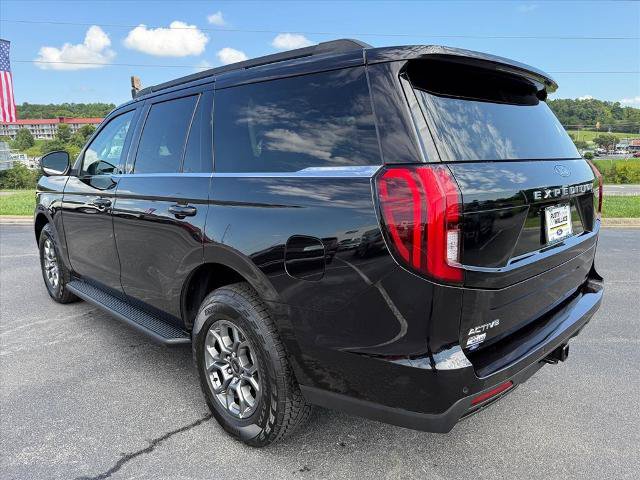 Certified 2026 Ford Expedition Active AWD/4WD image 5