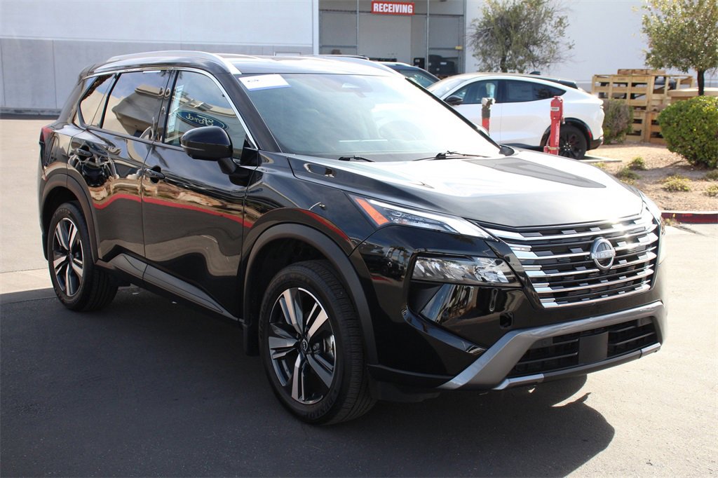 Used 2025 Nissan Rogue SL image 11