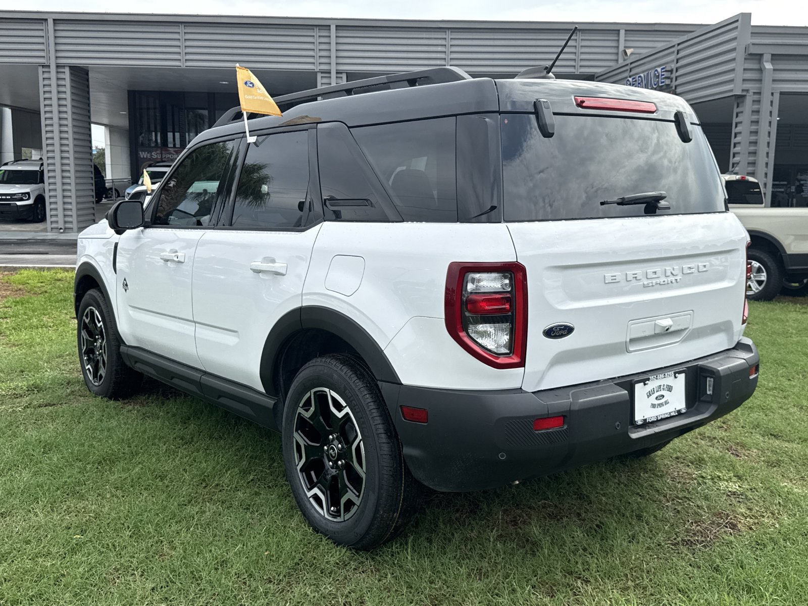 Certified 2025 Ford Bronco Sport Outer Banks w/ Outer Banks Tech Package+ AWD/4WD image 7