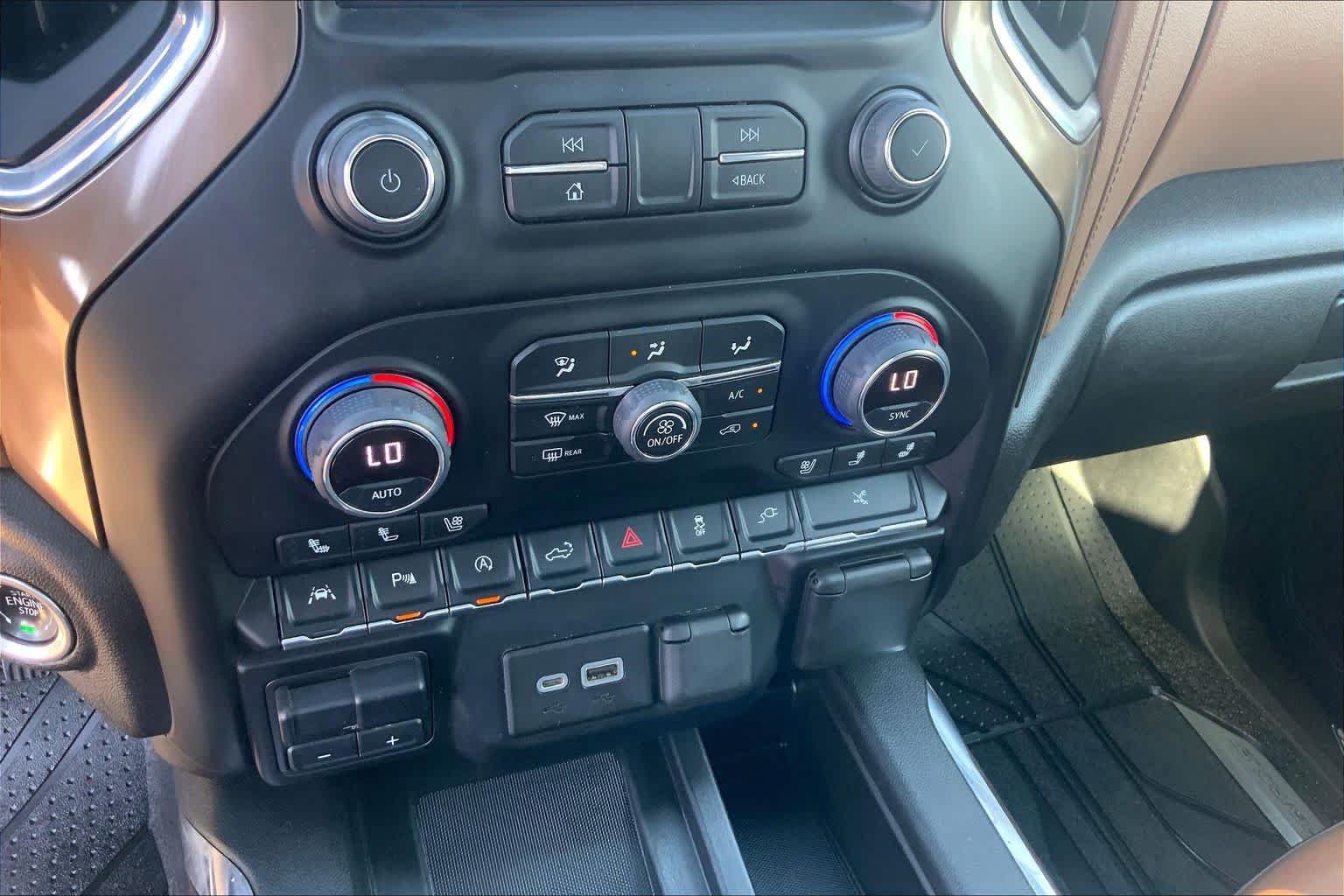Used 2022 Chevrolet Silverado 1500 High Country w/ LPO, Dark Essentials Package AWD/4WD image 35