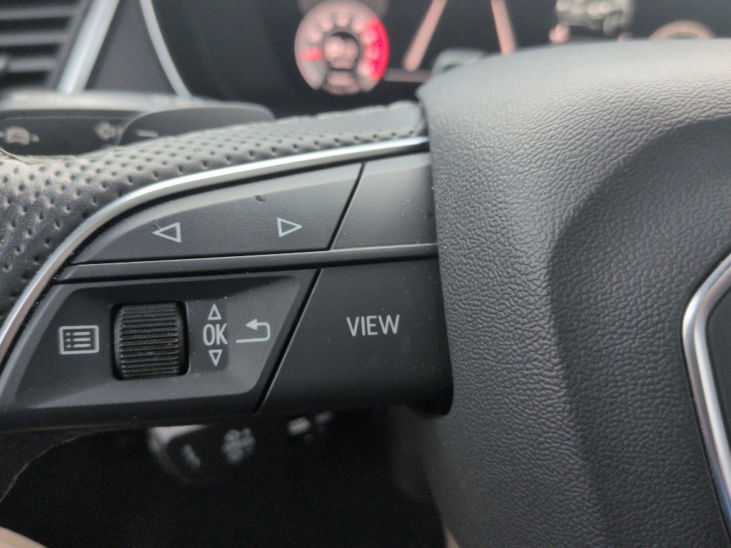 Used 2021 Audi SQ5 Prestige w/ Prestige Package image 16