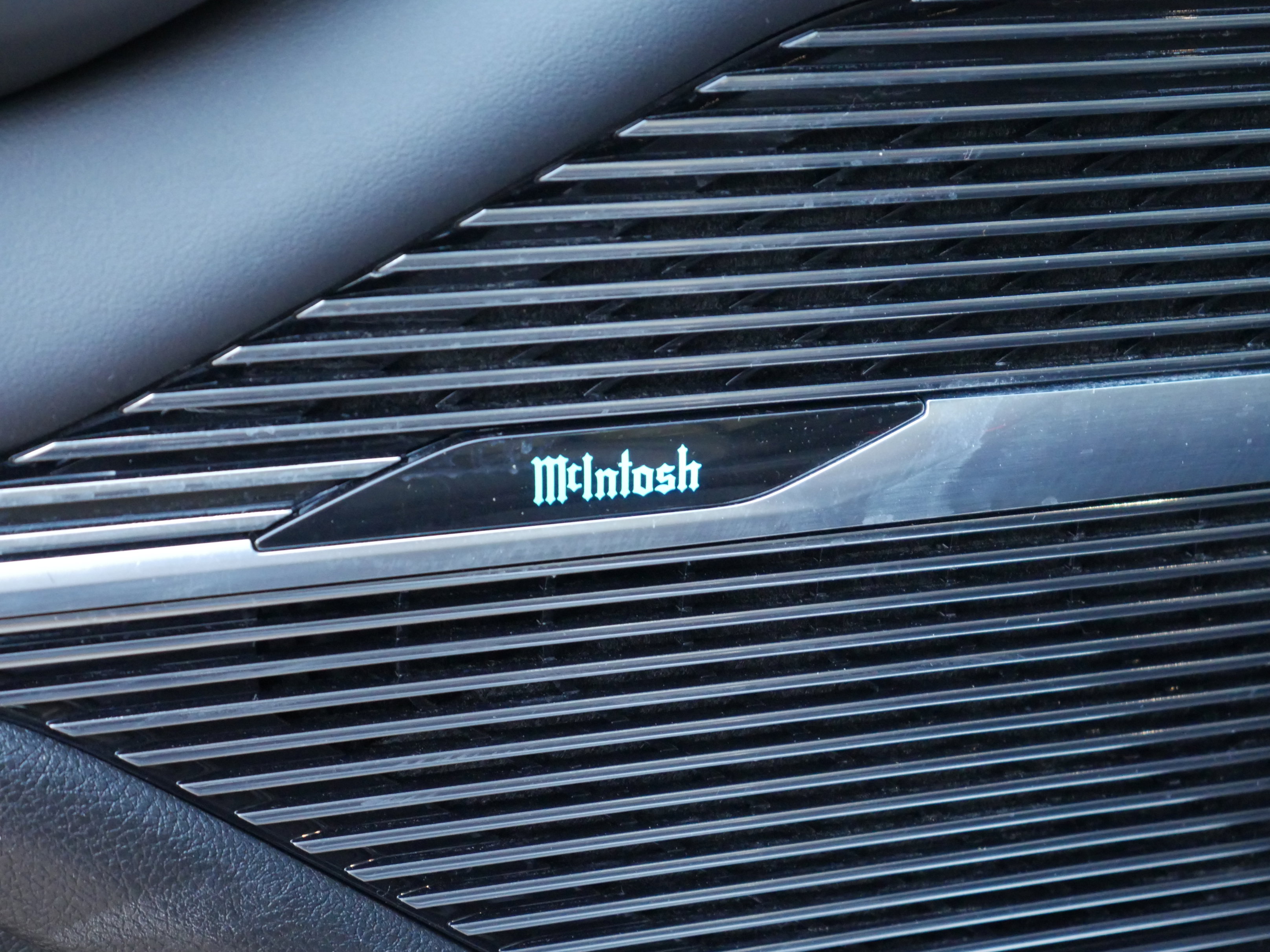 Used 2023 Jeep Grand Wagoneer 4WD image 37