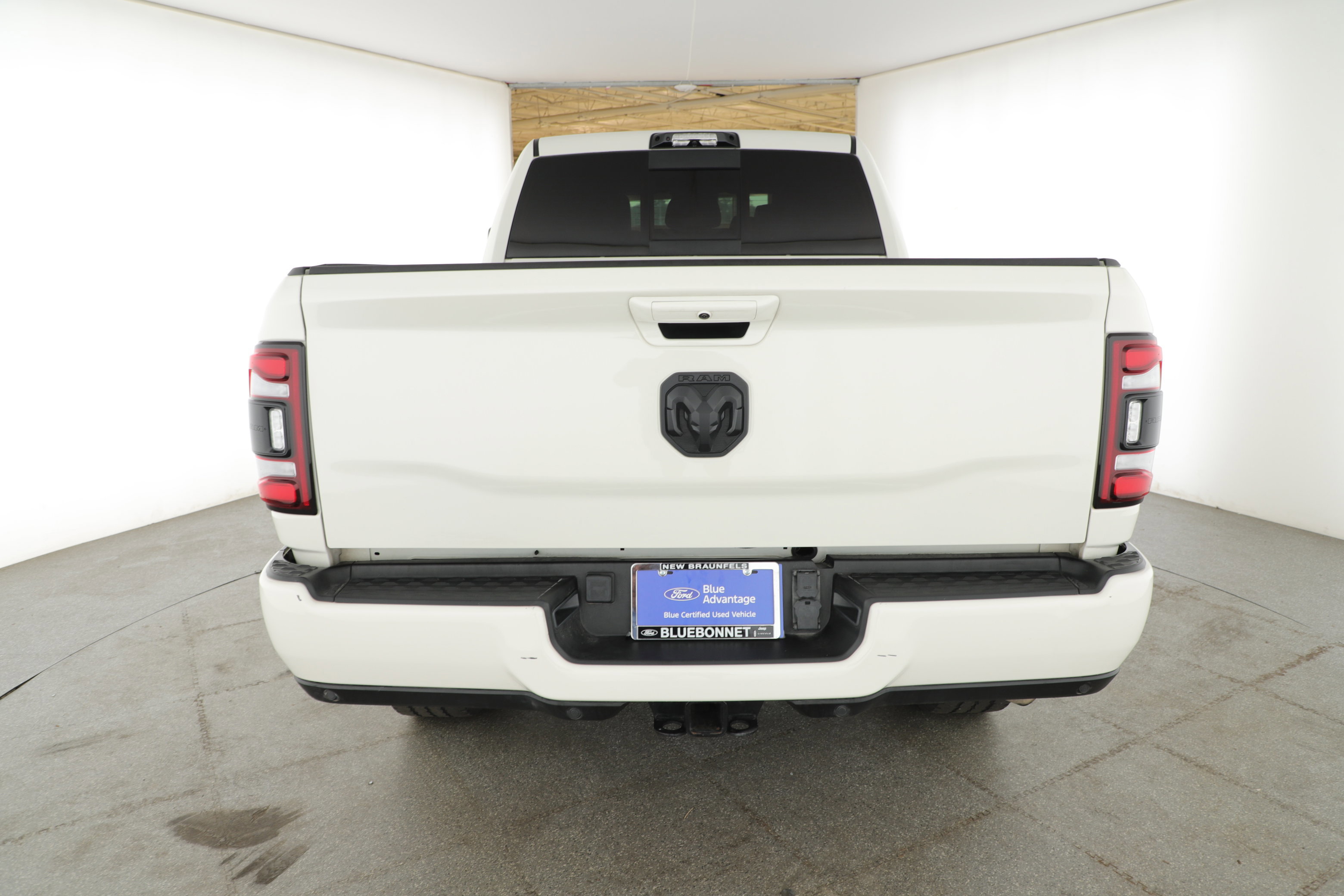 Used 2024 RAM 2500 Limited image 3