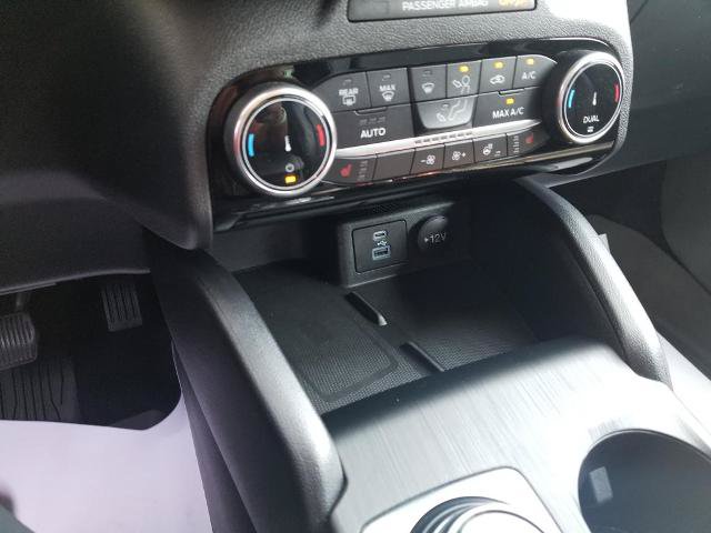 Certified 2022 Ford Escape SEL w/ Technology Package AWD/4WD image 28