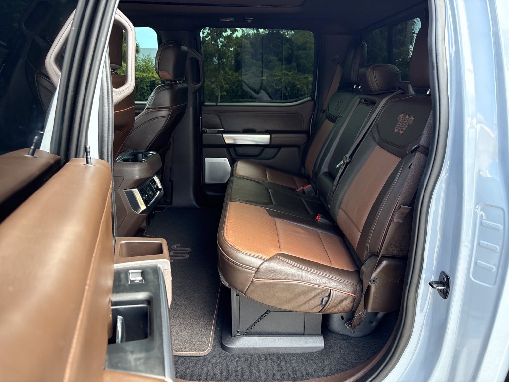 Certified 2024 Ford F250 King Ranch w/ Chrome Package AWD/4WD image 33