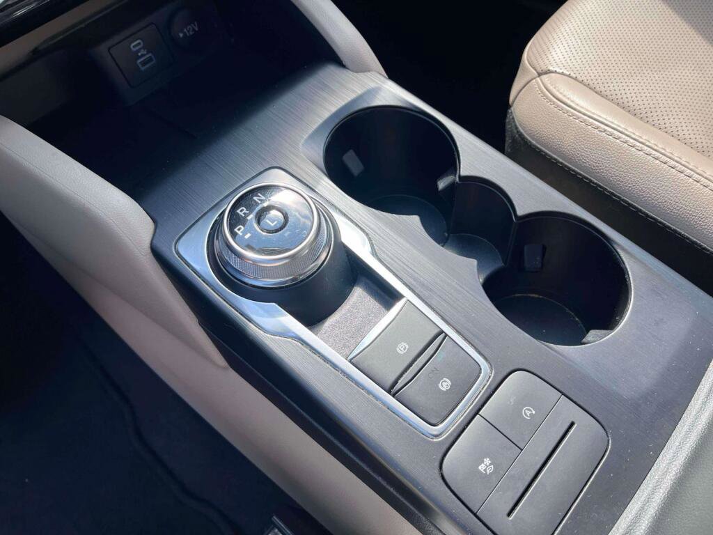 Certified 2022 Ford Escape SEL AWD/4WD image 30
