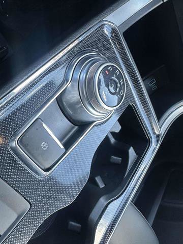 Certified 2022 Ford Edge ST-Line image 10