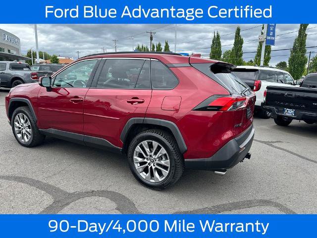 Used 2022 Toyota RAV4 XLE Premium FWD image 5