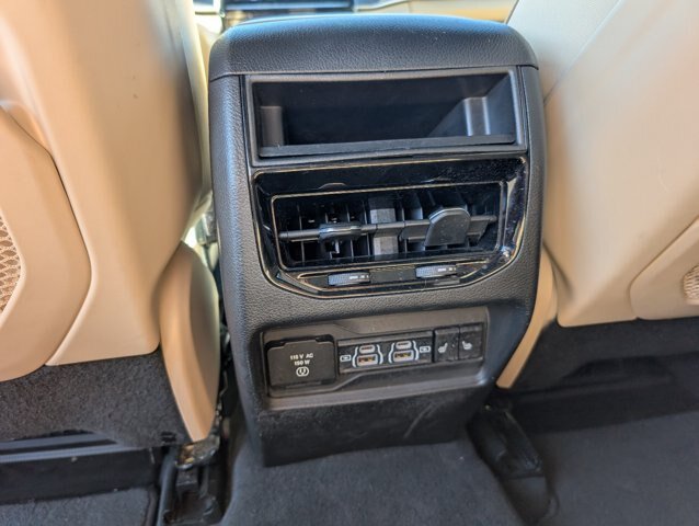 Used 2023 Jeep Grand Cherokee Limited w/ Black Appearance Package RWD image 25