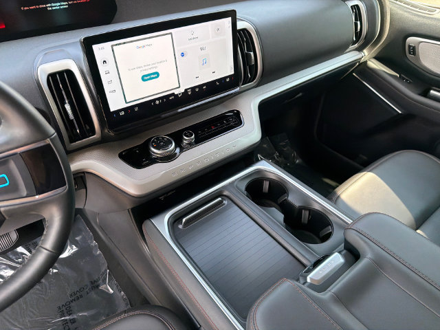 Certified 2025 Ford Expedition Active RWD image 32