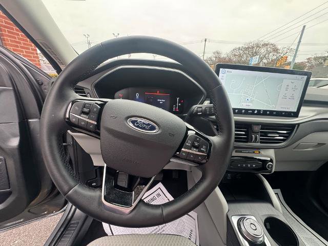 Certified 2023 Ford Escape SE w/ Class II Trailer Tow Package image 19