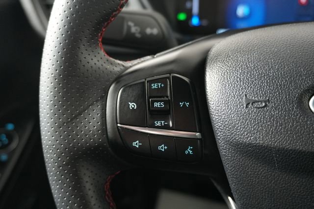 Certified 2025 Ford Escape ST-Line image 11