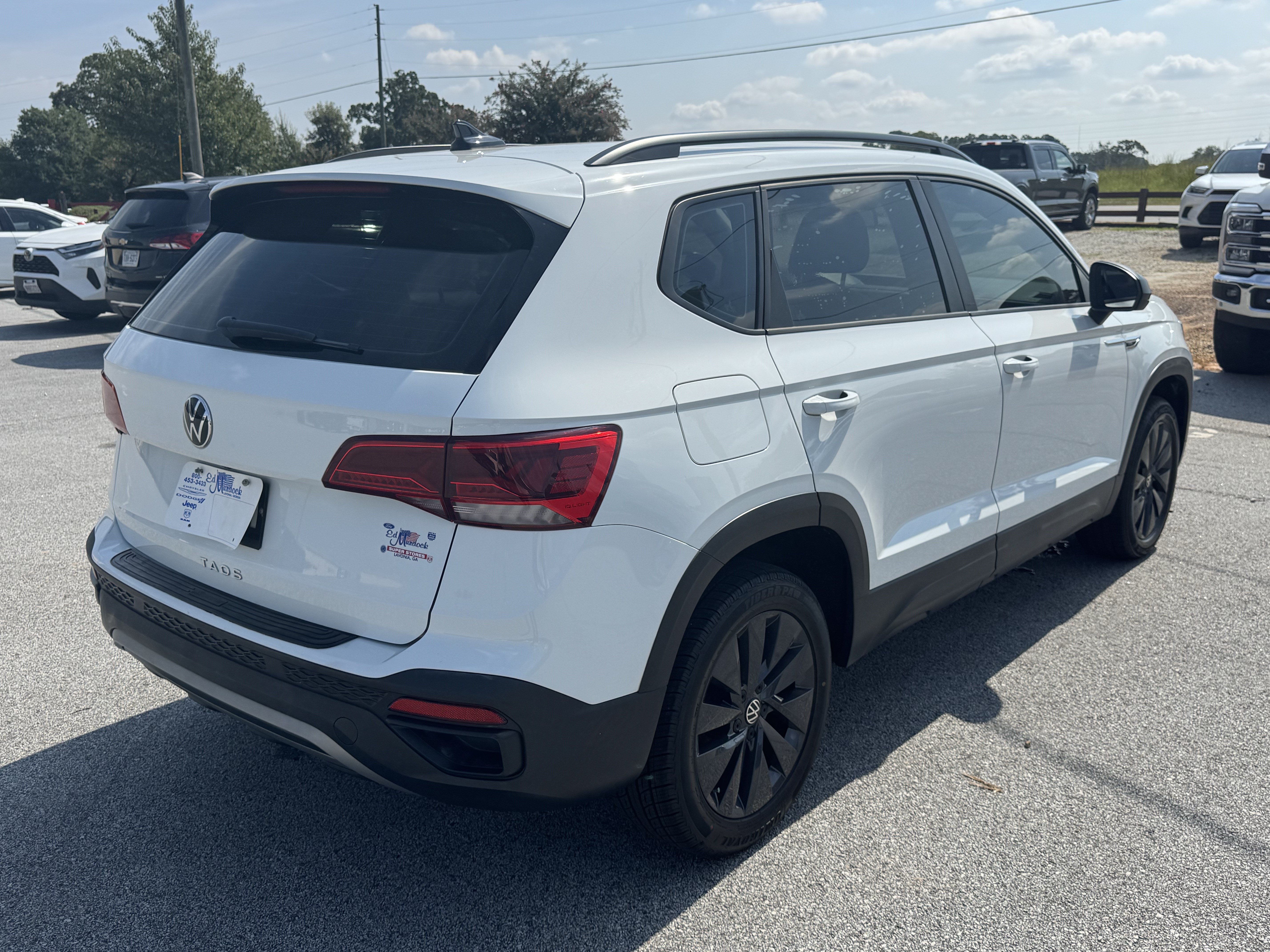 Used 2022 Volkswagen Taos S w/ IQ Drive S Package FWD image 5
