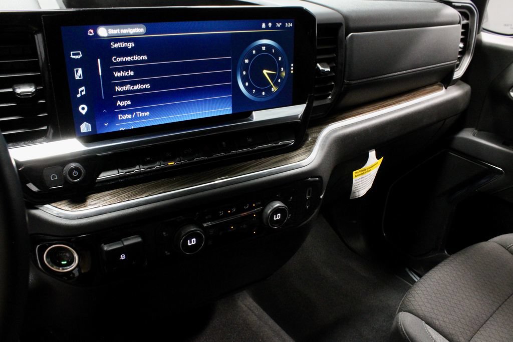 Used 2025 Chevrolet Silverado 1500 LT AWD/4WD image 30