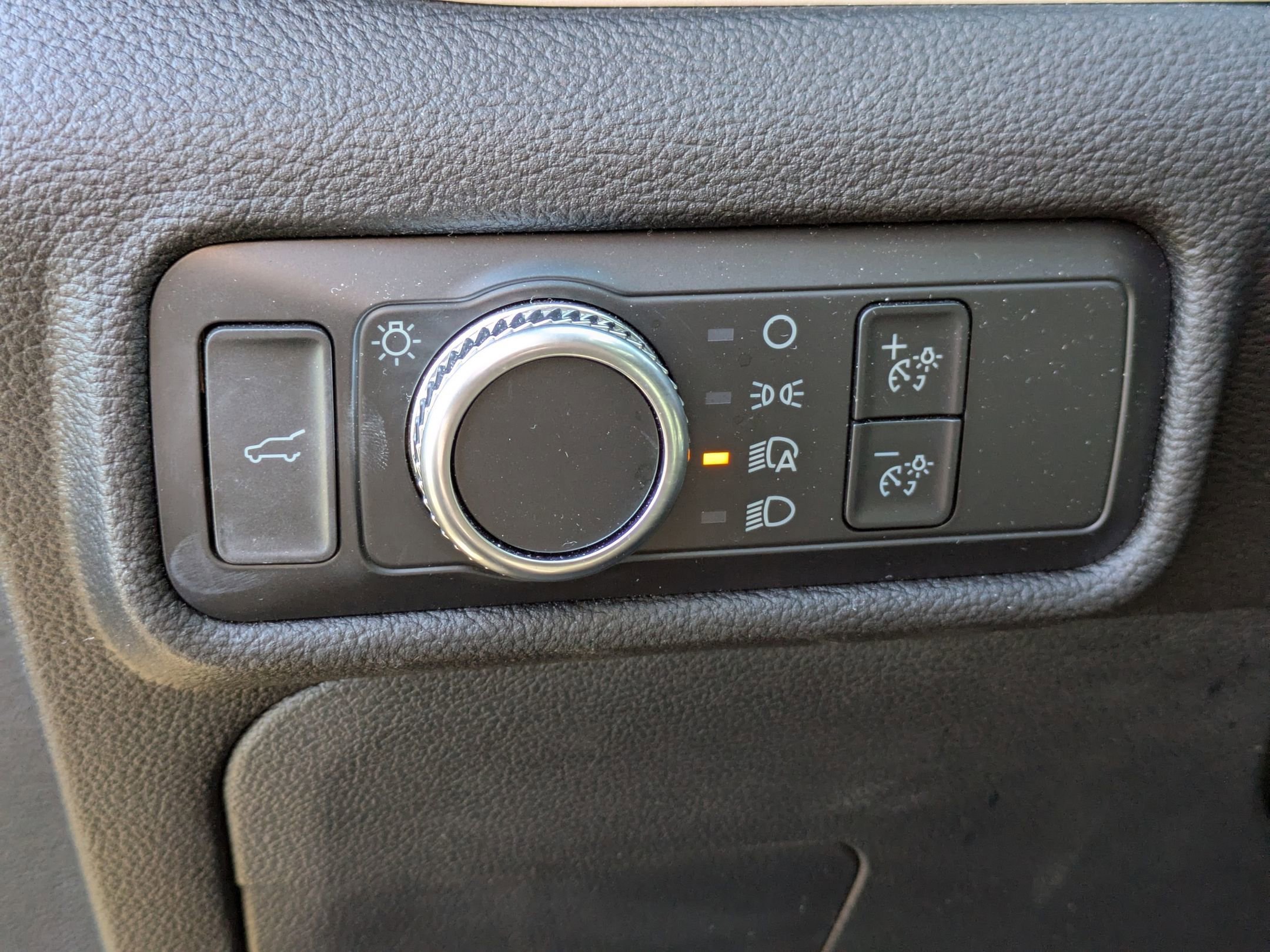 Certified 2022 Ford Explorer XLT image 14