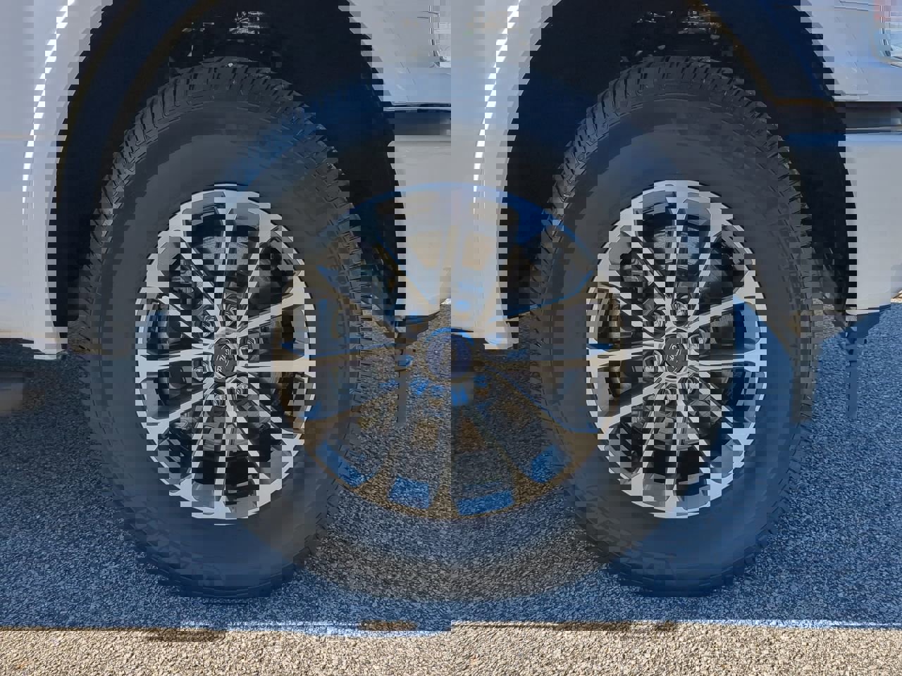 Certified 2020 Ford F150 XLT w/ Equipment Group 302A Luxury image 9