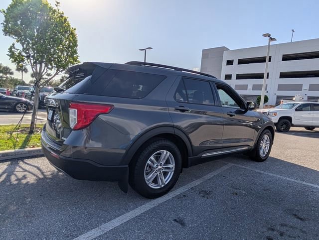 Certified 2020 Ford Explorer XLT w/ Equipment Group 202A image 3