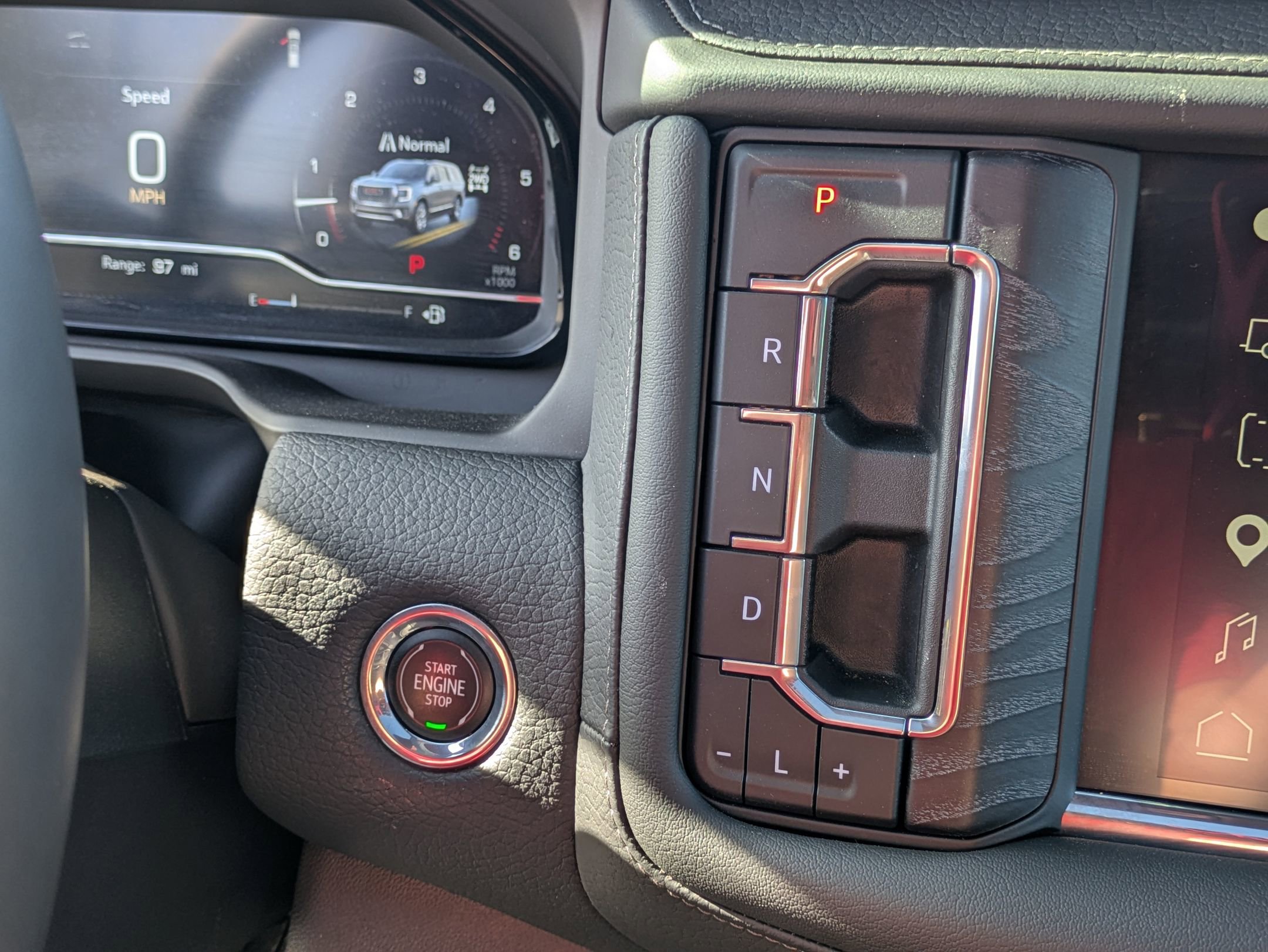 Used 2023 GMC Yukon Denali w/ LPO, Floor Liner Package AWD/4WD image 25