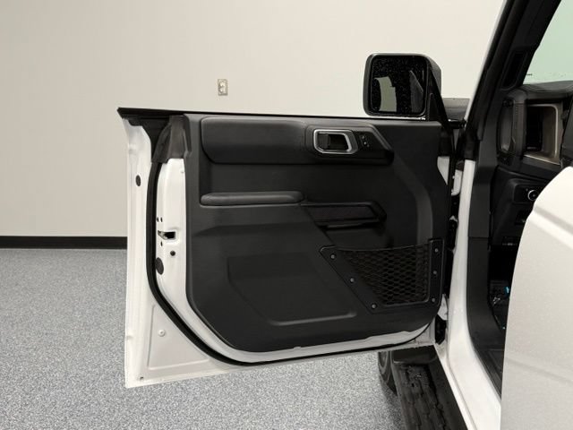 Certified 2025 Ford Bronco Outer Banks AWD/4WD image 13