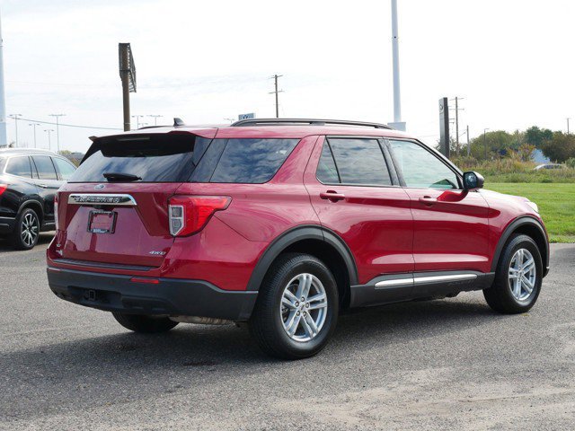 Certified 2022 Ford Explorer XLT w/ Class IV Trailer Tow Package image 4