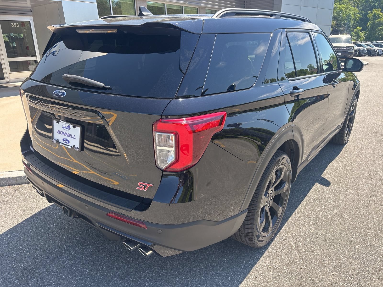 Certified 2023 Ford Explorer ST w/ Equipment Group 401A AWD/4WD image 3