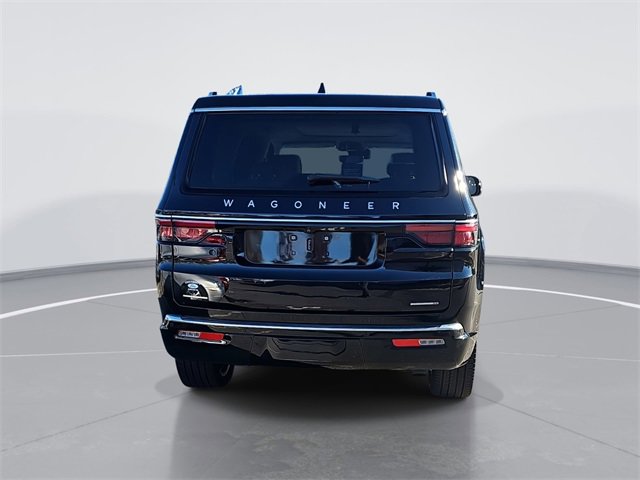 Used 2023 Jeep Wagoneer Series III w/ Premium Group I image 4