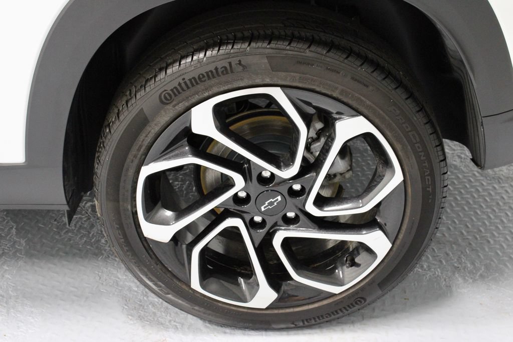 Used 2024 Chevrolet Trax RS FWD image 18