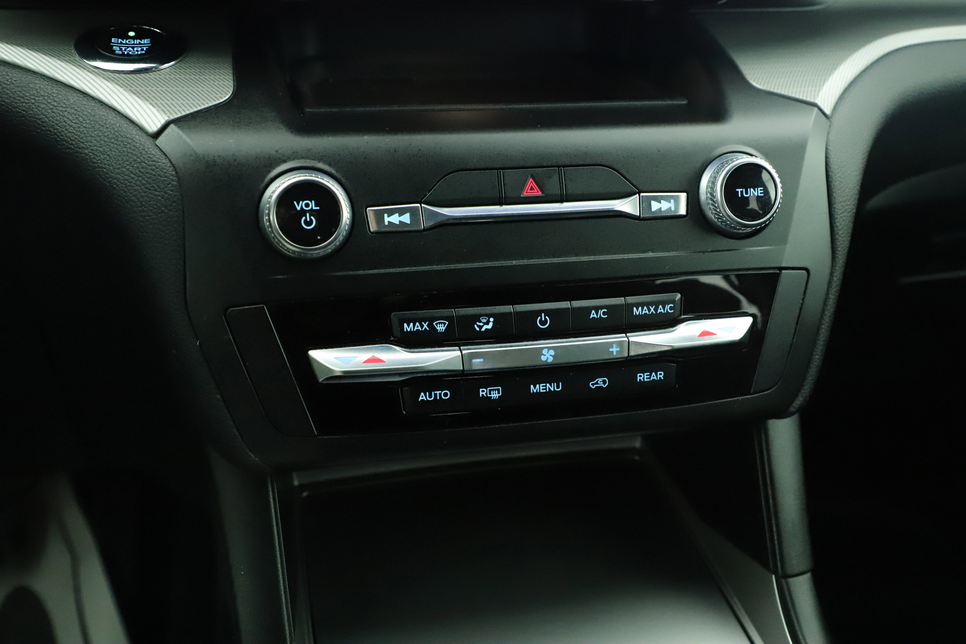 Certified 2020 Ford Explorer XLT image 19