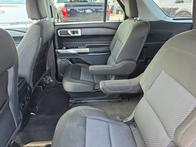 Certified 2024 Ford Explorer XLT RWD image 10
