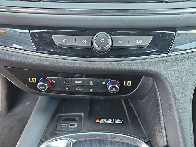 Used 2023 Buick Enclave Essence w/ Experience Buick Package FWD image 28
