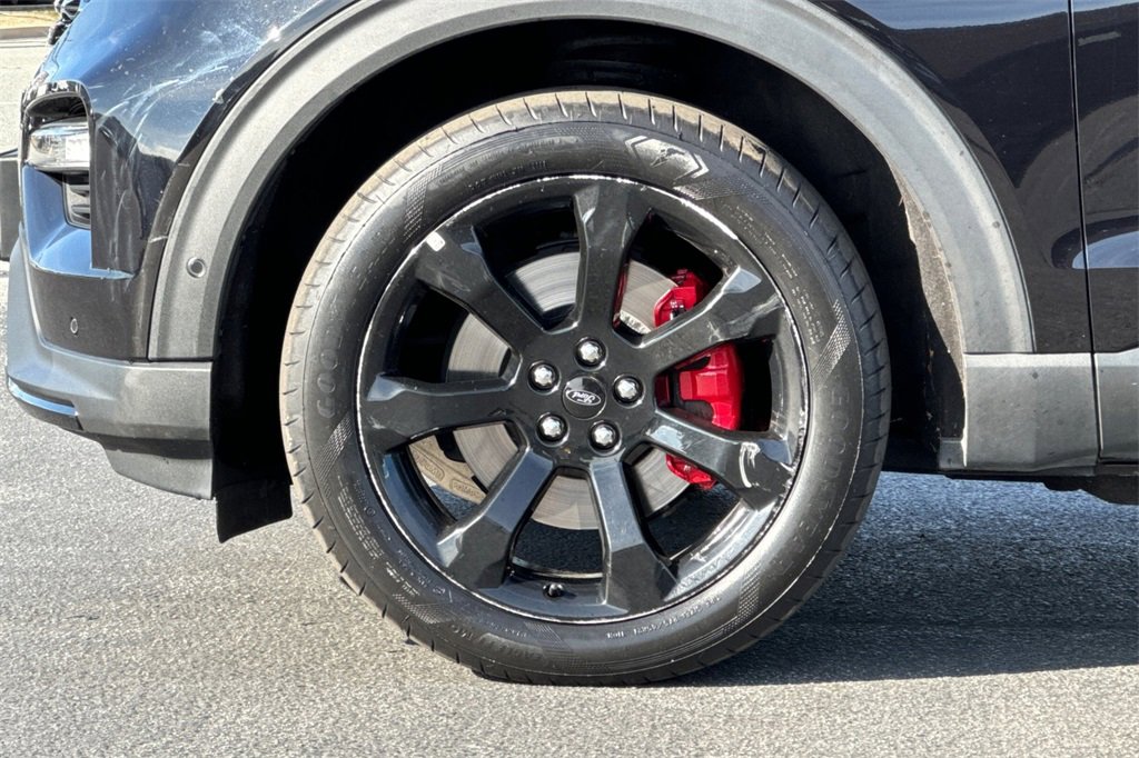 Certified 2022 Ford Explorer ST w/ Equipment Group 401A image 27