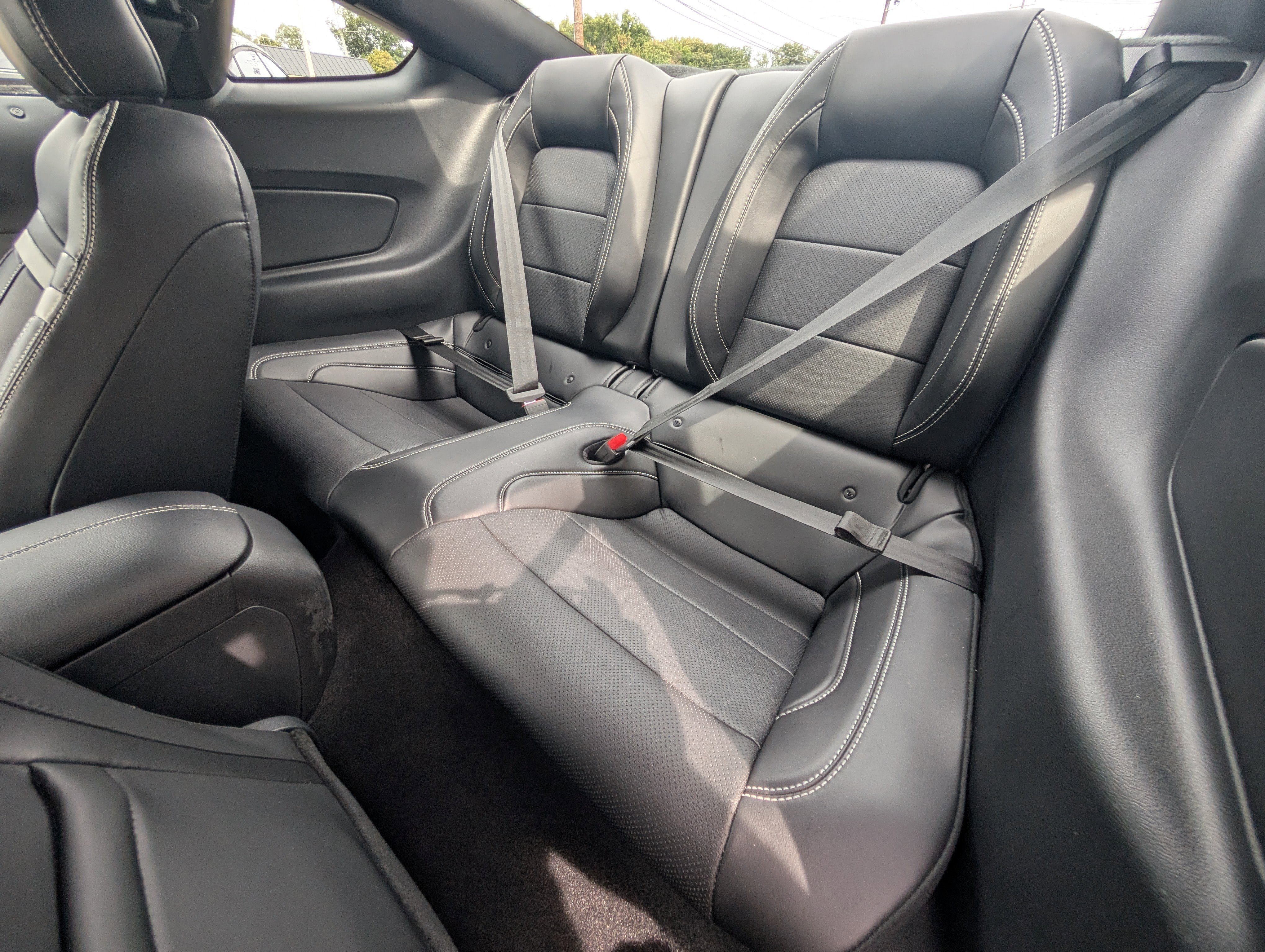 Certified 2021 Ford Mustang Shelby GT500 w/ Carbon Fiber Handling Package image 15