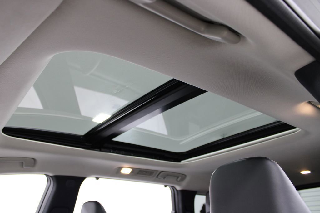 Used 2022 INFINITI QX60 Sensory w/ Cargo Package image 55