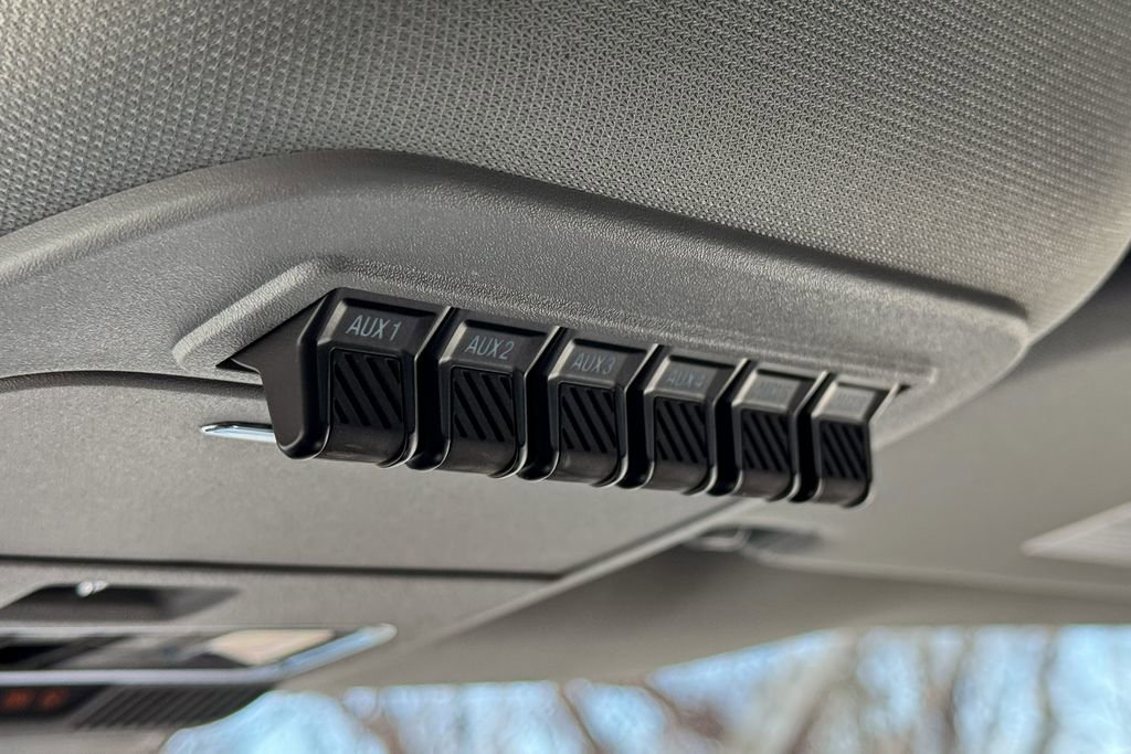 Certified 2024 Ford F250 Lariat w/ Black Appearance Package image 40