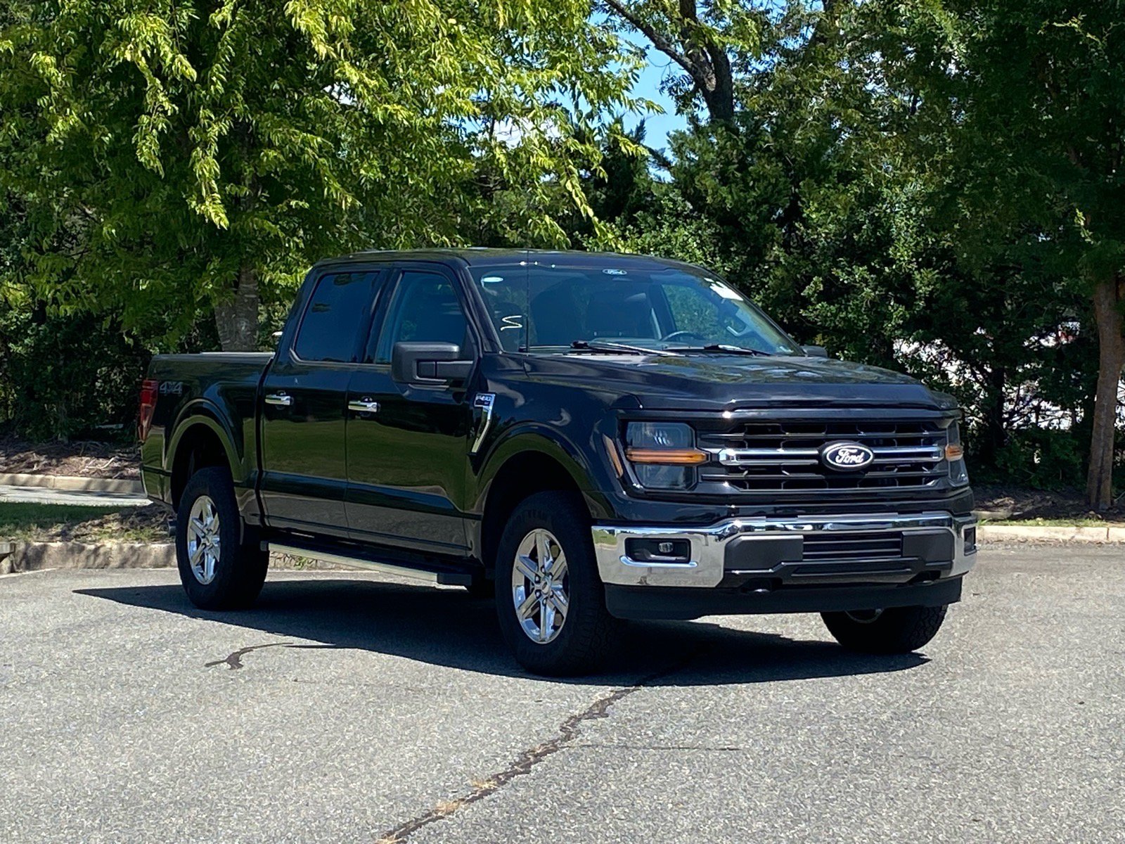 Certified 2025 Ford F150 XLT w/ Equipment Group 301A Standard AWD/4WD image 2