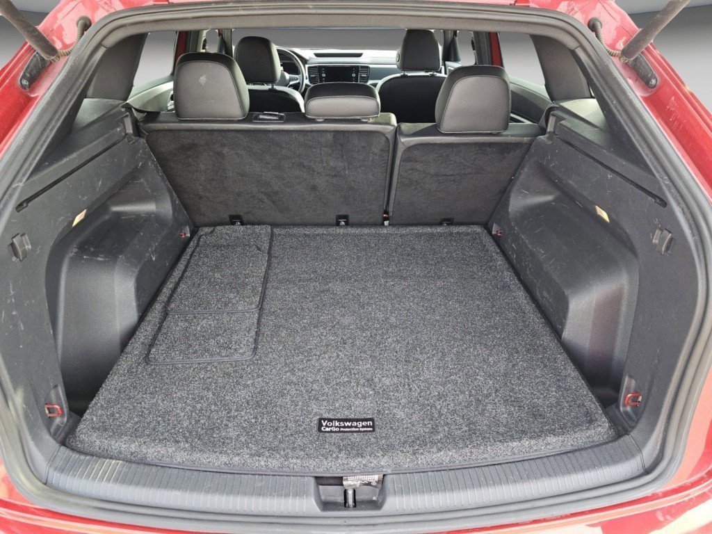 Used 2022 Volkswagen Atlas Cross Sport SEL R-Line image 26