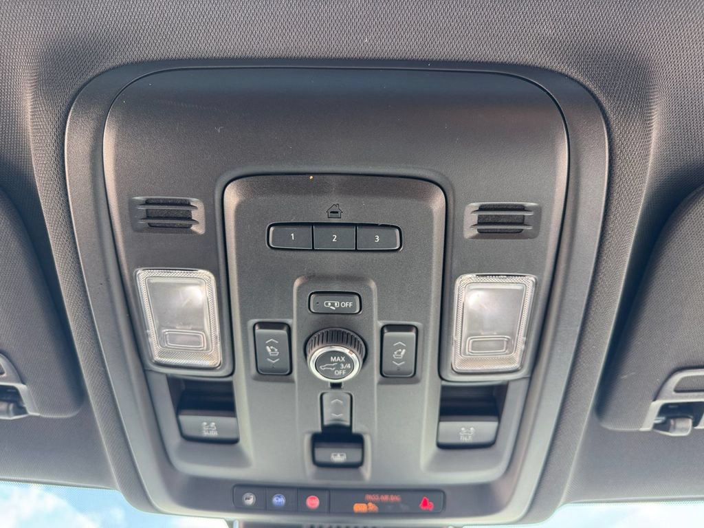 Used 2023 Chevrolet Tahoe High Country AWD/4WD image 26